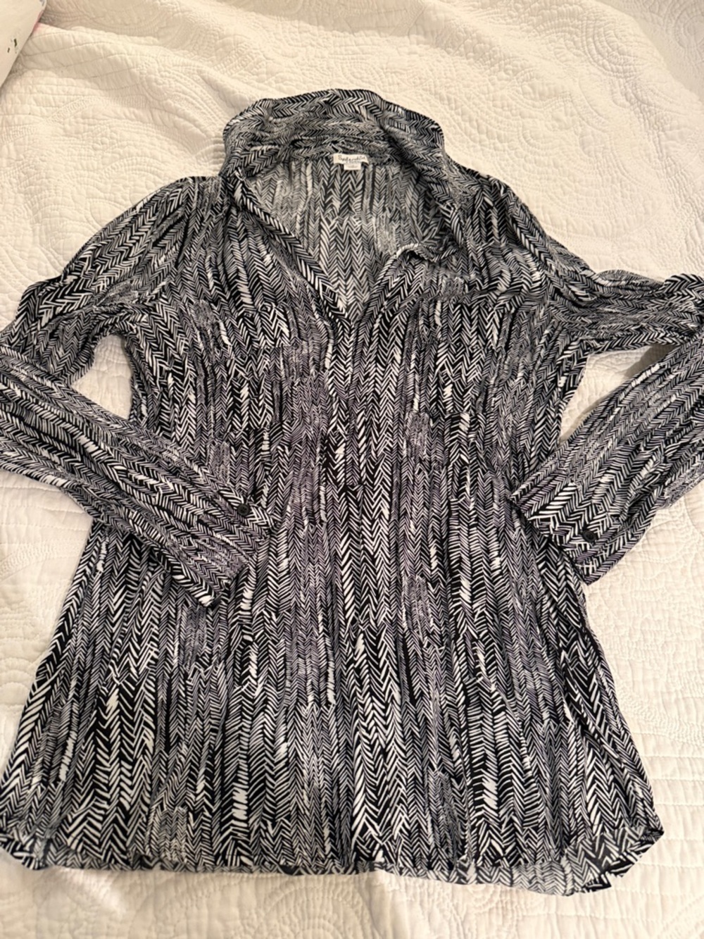 Splendid Black and White Patterned Long Sleeve Blouse